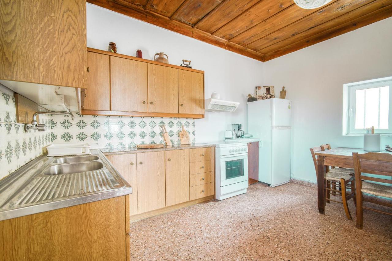 Serenity View - Traditional Village Apartment Kouses Buitenkant foto