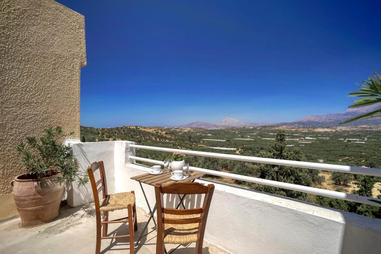 Serenity View - Traditional Village Apartment Kouses Buitenkant foto
