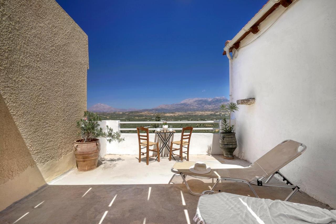 Serenity View - Traditional Village Apartment Kouses Buitenkant foto