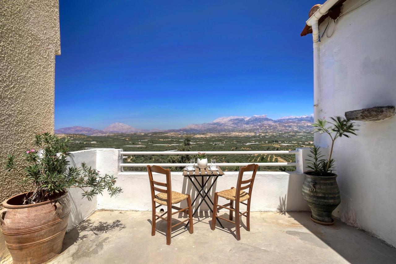 Serenity View - Traditional Village Apartment Kouses Buitenkant foto
