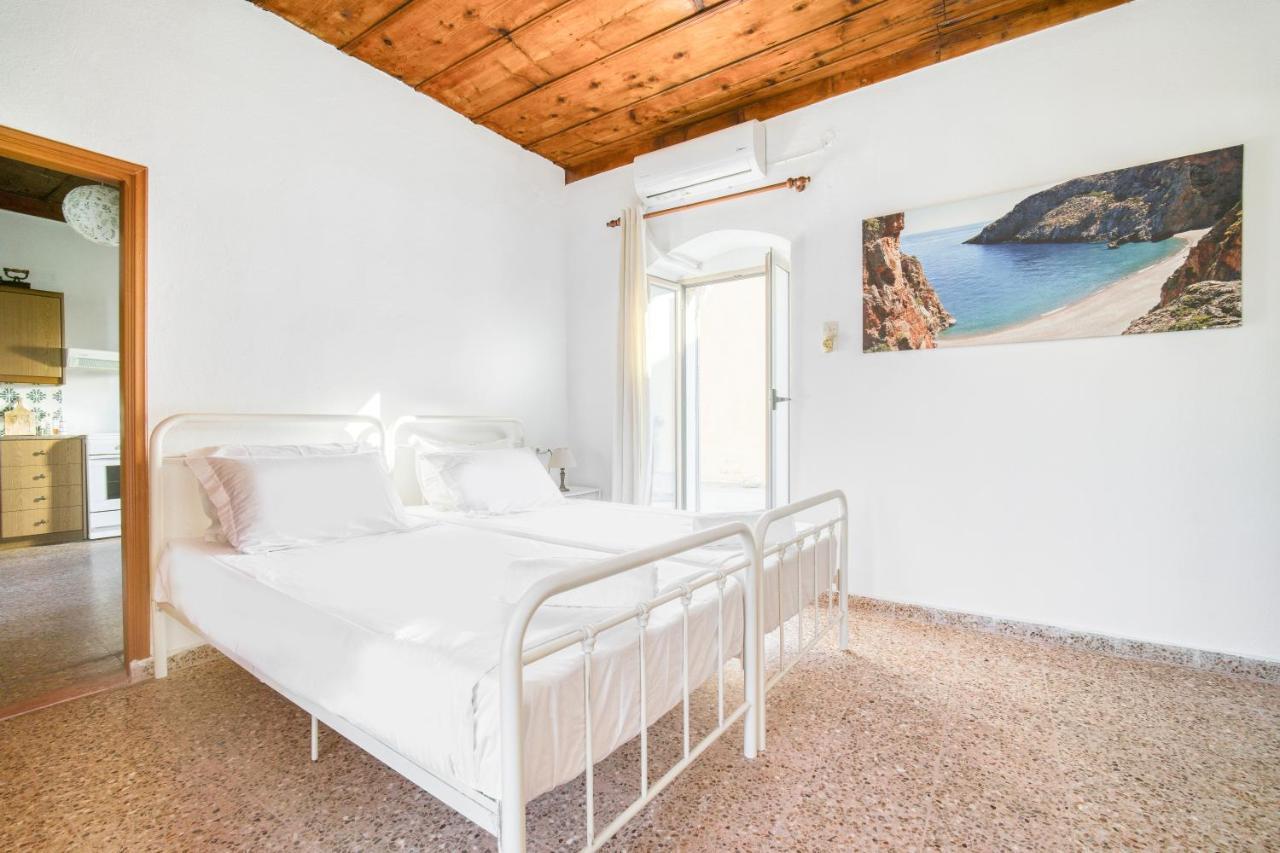 Serenity View - Traditional Village Apartment Kouses Buitenkant foto