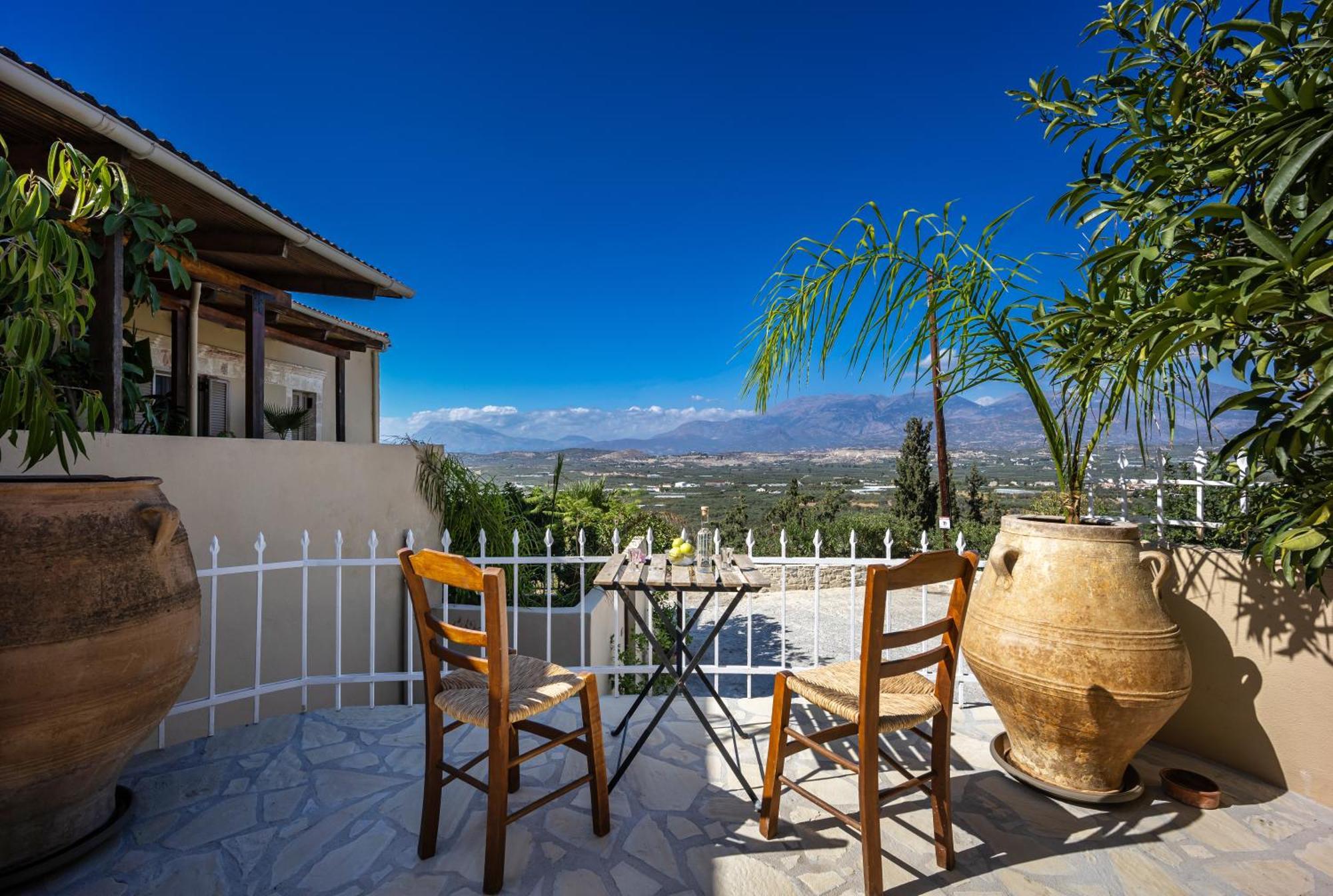 Serenity View - Traditional Village Apartment Kouses Buitenkant foto